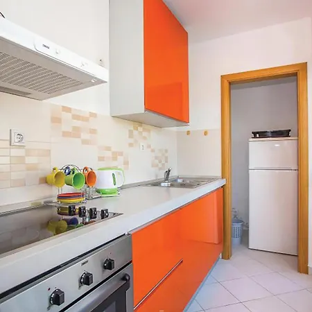 Two-bedroom In Ploce شقة *