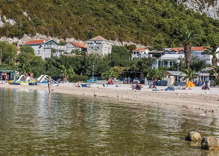 Two-bedroom In Ploce Lejlighed